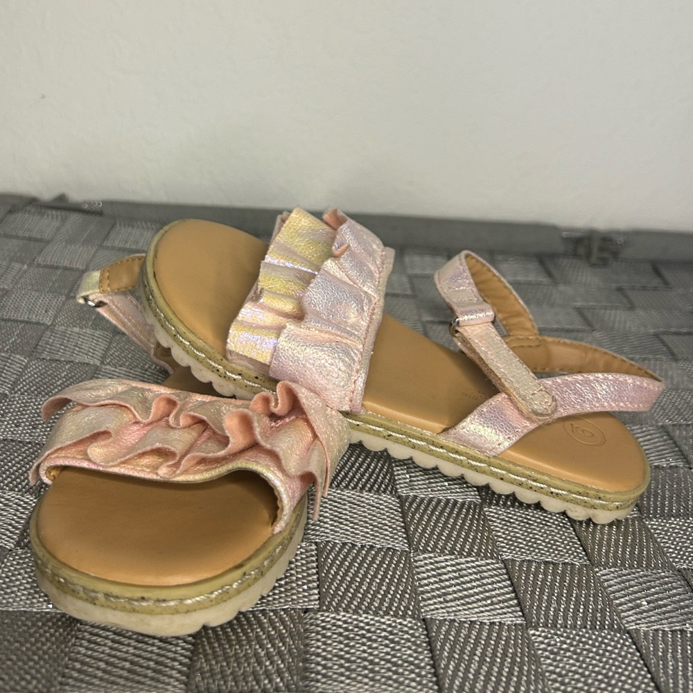 Girls sandals